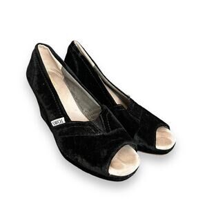 TOMS Calypso Black Velvet Block Heels Size 7.5